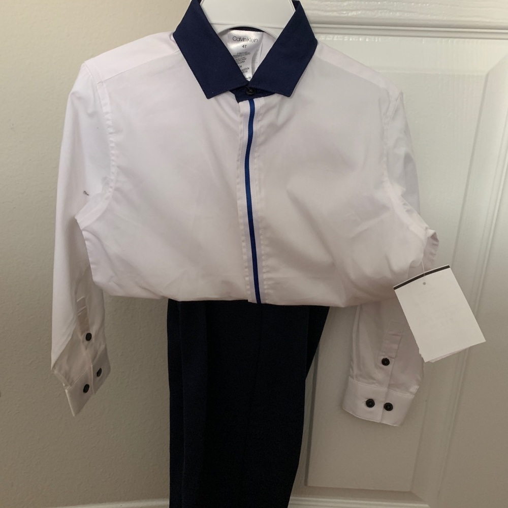 4T Calvin Klein two piece.